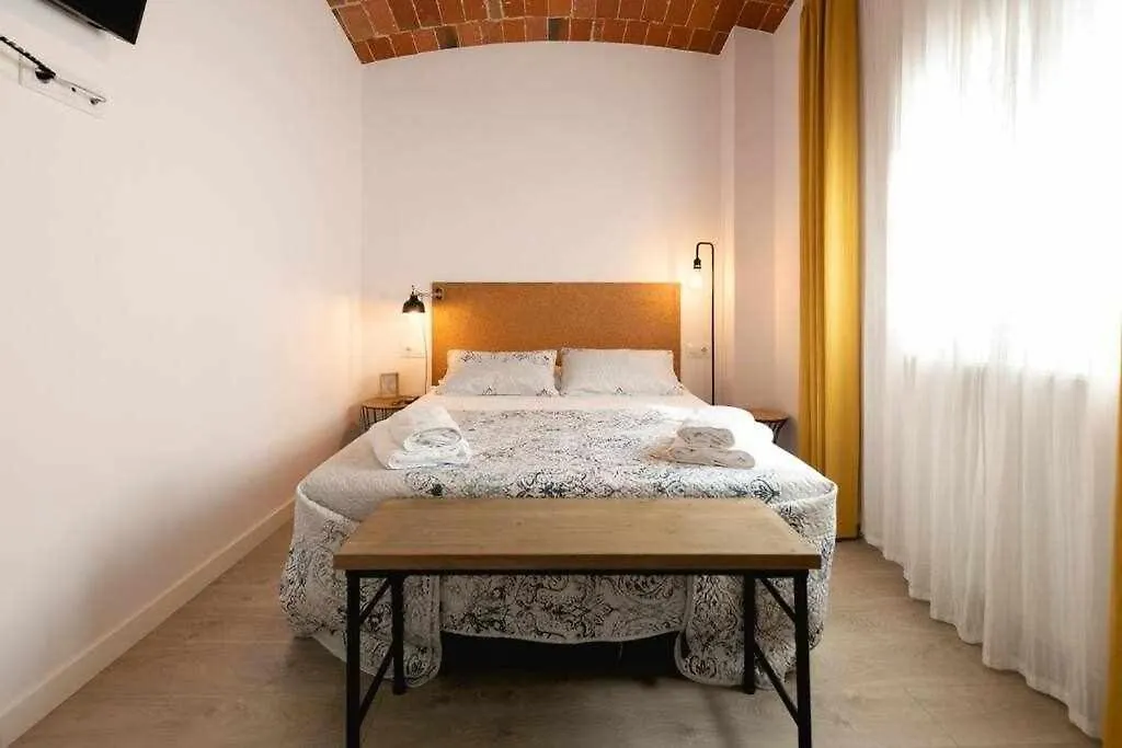 Guest house Newly Renovated Room W Pool & Bikeparking Girona