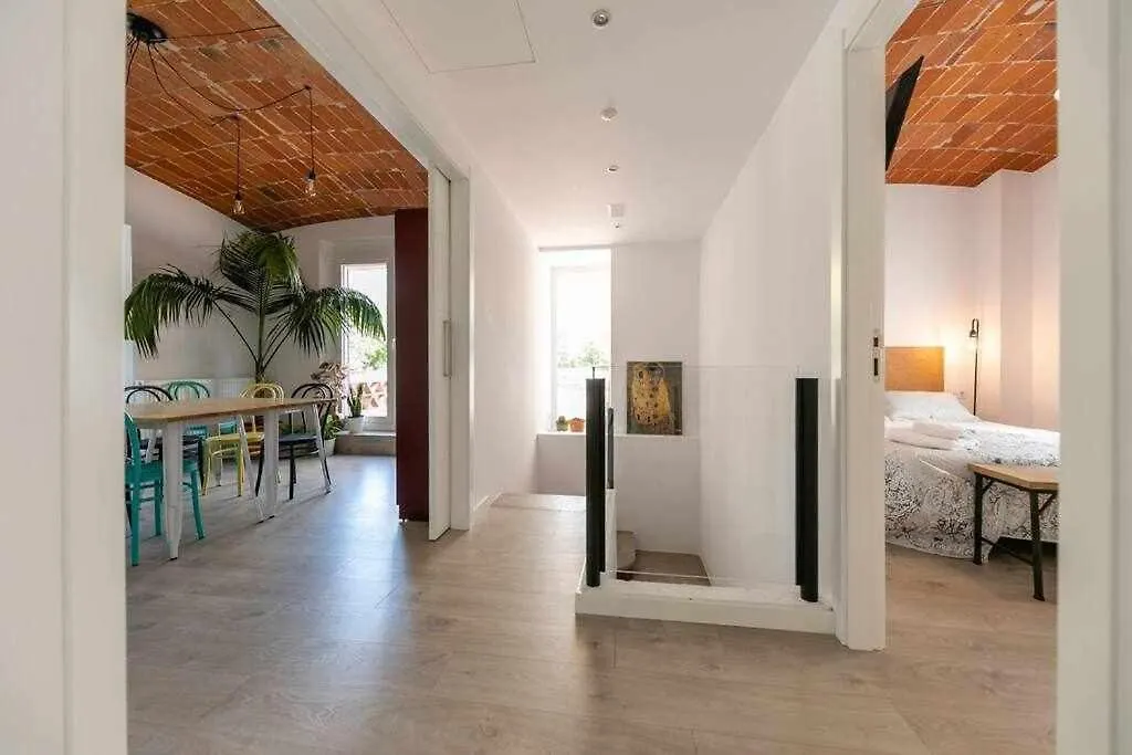 Newly Renovated Room W Pool & Bikeparking Girona