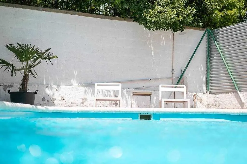 Newly Renovated Room W Pool & Bikeparking Girona