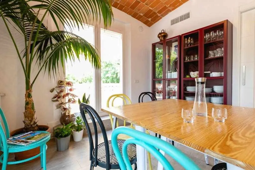 Newly Renovated Room W Pool & Bikeparking Girona