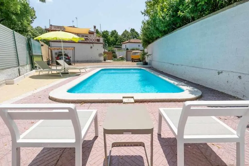 Newly Renovated Room W Pool & Bikeparking Girona 0*,
