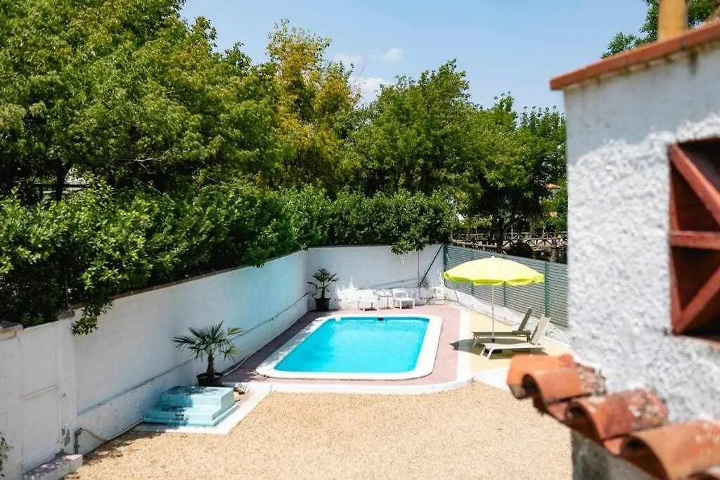 Newly Renovated Room W Pool & Bikeparking Girona Pensionat